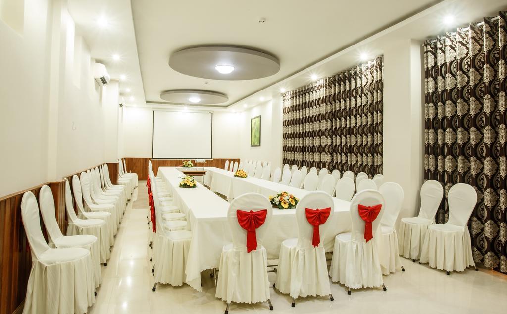 Long Bao Chau Hotel Thu Dau Mot Εξωτερικό φωτογραφία