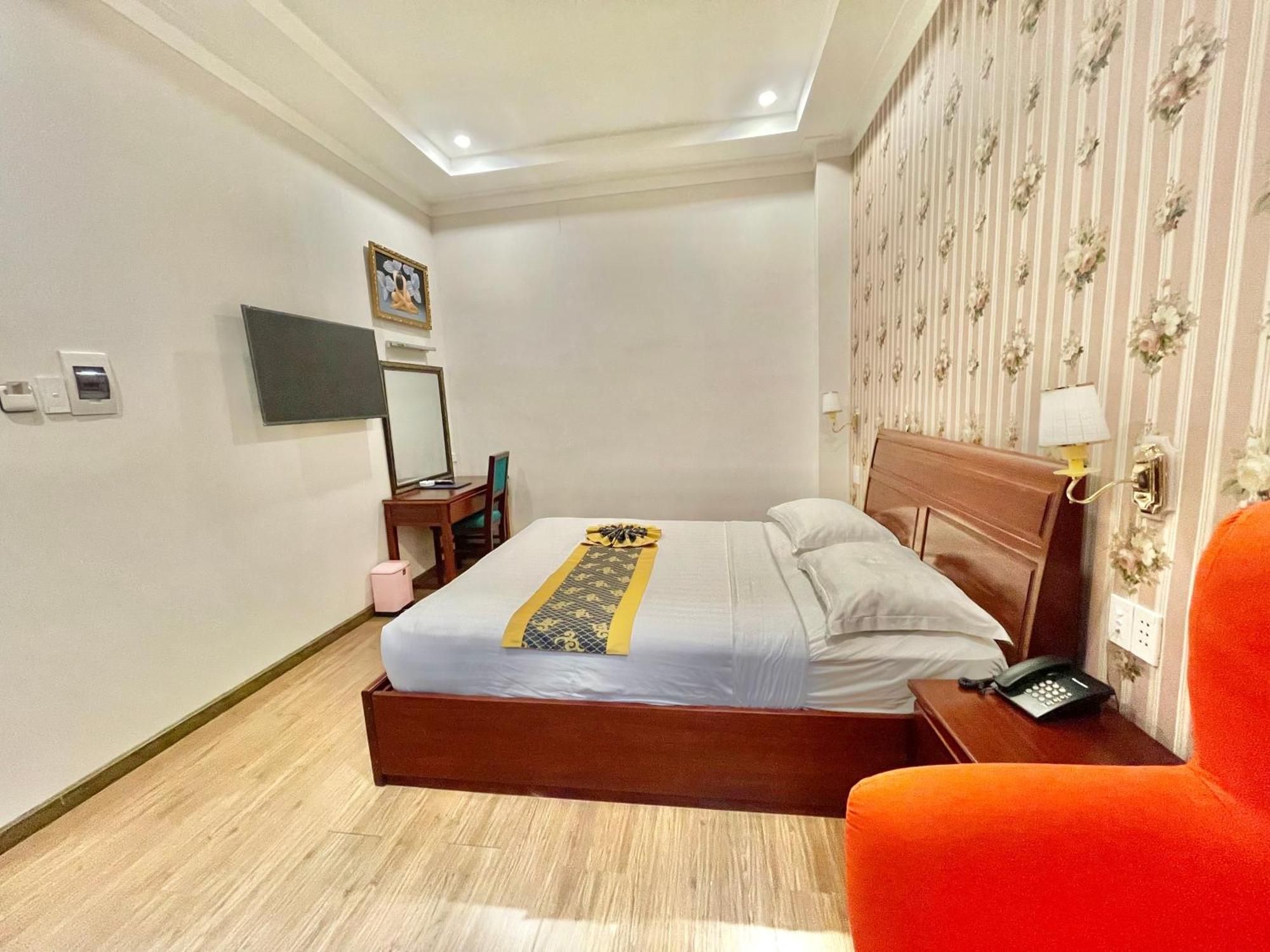 Long Bao Chau Hotel Thu Dau Mot Εξωτερικό φωτογραφία