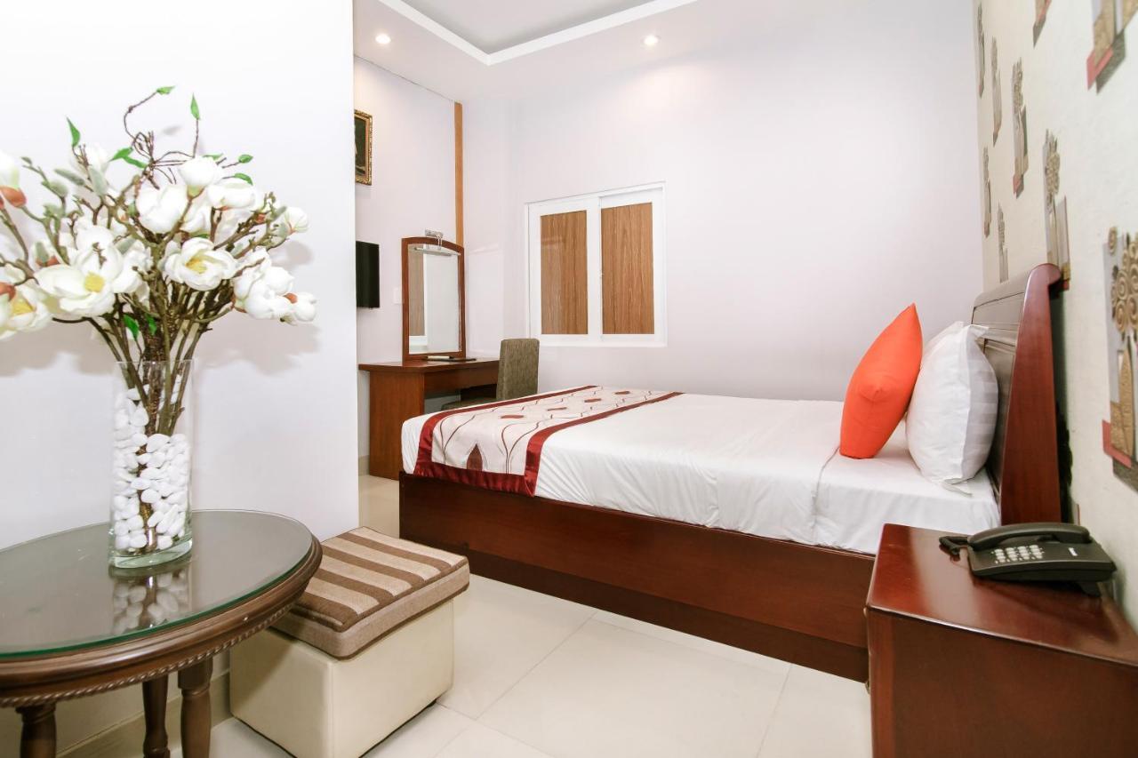 Long Bao Chau Hotel Thu Dau Mot Εξωτερικό φωτογραφία